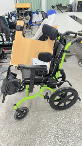 擺位型手動輪椅